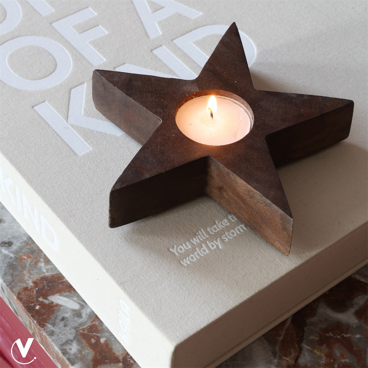 Kaarshouder Ellicot walnut Ø15 x H3 cm