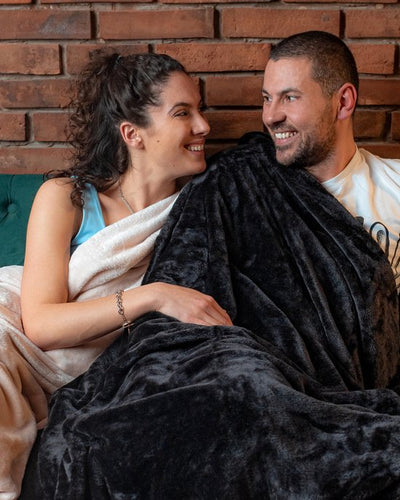 1+1 Gratis – Wasbare Deken coral fleece Lichtroze