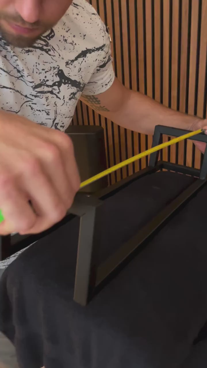 Video laden: <p>Van decoratieve accenten tot praktische woonitems: met de collectie van TLF Interieurs voeg je eenvoudig stijl, comfort en karakter toe aan je woning.</p>