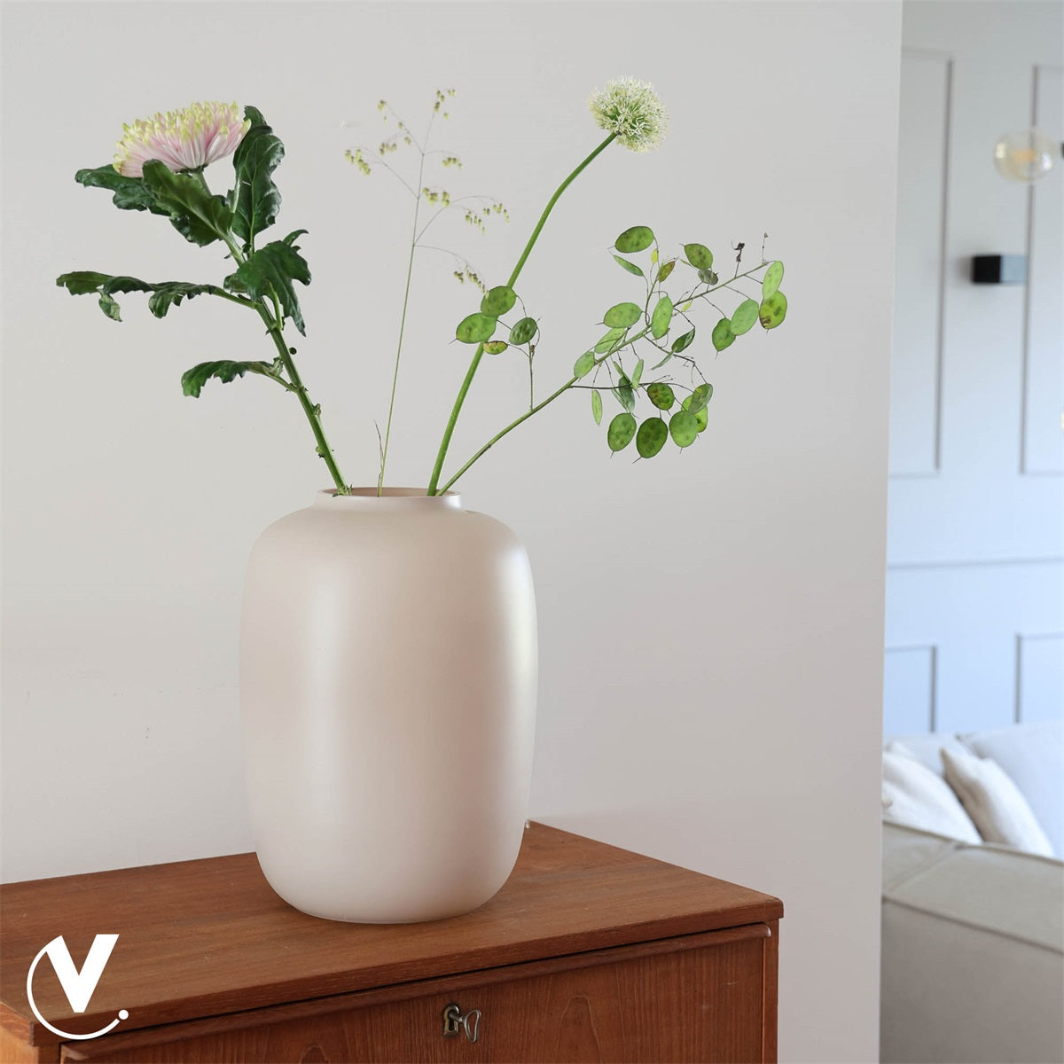Vaas Artic M matte ivory Ø25 x H35 cm - Verwachte binnenkomst eind April (Matte Ivory Ø25 x H35 cm)